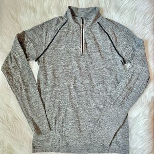 M/L Victoria Secret Pink Ultimate Pull Over